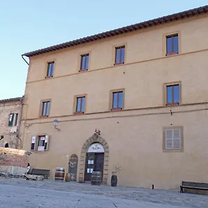 rooms-and-wine-al-castello.it-tuscanyhotel.com/
